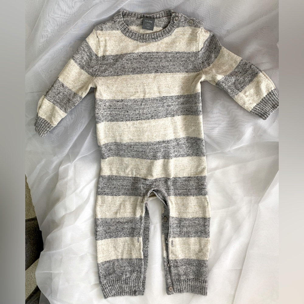 BABY GAP Size 18/24mos